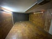 EG Garage mit Zugang ins Haus - 