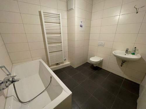 Badezimmer - 2 Zimmer Etagenwohnung in Limbach-Oberfrohna