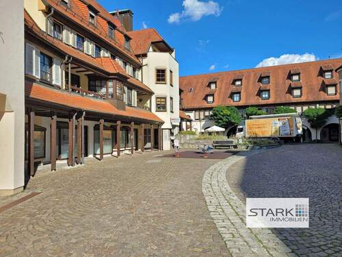 Altstadt Innenhof im Sommer.jpg - 