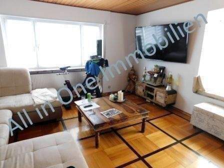 Wohnzimmer - 6 Zimmer Einfamilienhaus in Waghäusel