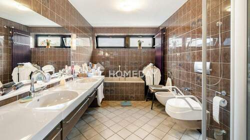 EG Badezimmer 1 - 