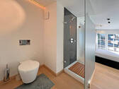 Badezimmer mit Dusche - 