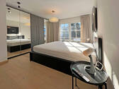 Schlafzimmer mit Einbaumöbeln - 