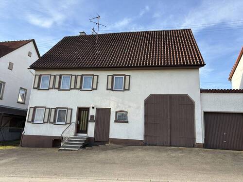 Außenansicht - 7 Zimmer Bauernhaus, Landhaus zum Kaufen in Geislingen
