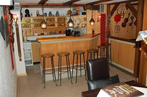 EFH: Kellergeschoss 2. Bild Partyraum - 