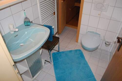 EFH: Bad im Kellergeschoss - 