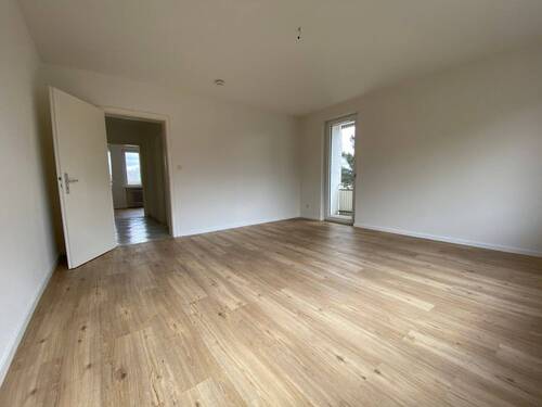 Wohnzimmer - 2 Zimmer Etagenwohnung zur Miete in Lüneburg