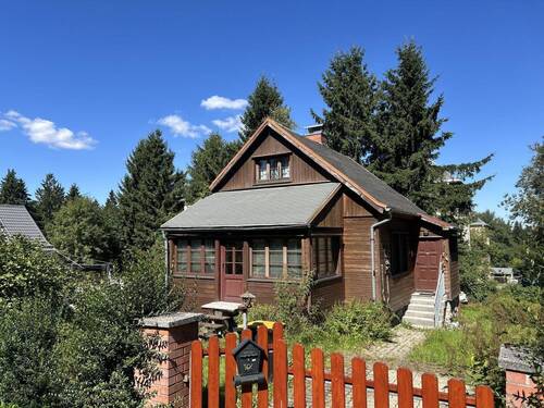 Außenansicht - Sanierungsbedürftiges, unberäumtes Ferienhaus mit Garten und Stellplatz in ruhiger Lage!