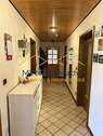 Flur Blick vom Esszimmer zur Wohnungstür - 