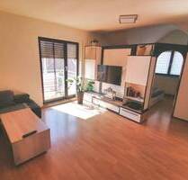 Gepflegte, helle 1-Zimmer-Wohnung mit Balkon und Tiefgaragenstellplatz in Bruchsal