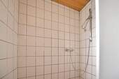 Dusche-gemeinschaftlich - 