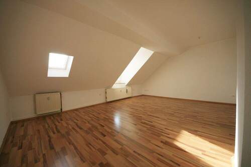 Wohnzimmer - Etagenwohnung mit 80,00 m&sup2; in Essen zum Kaufen