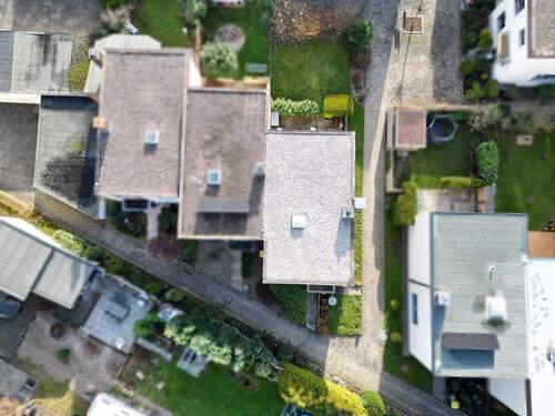 Luftaufnahme - 4 Zimmer Reihenendhaus zum Kaufen in Kassel