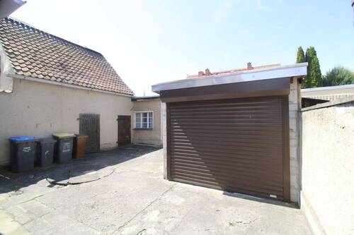 Garage - 