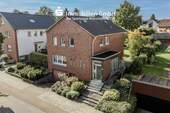 Vorderansicht - Stadtnahes Familienparadies mit Traumgarten!