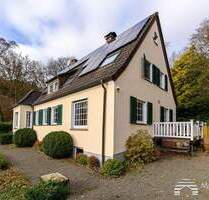 Repräsentatives Einfamilienhaus - Keller - Garage - Terrassen - Garten - - Schalksmühle Dahlerbrück