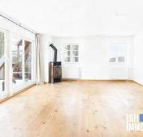 Stade-Ottenbeck: Große Dachgeschosswohnung modernisiert und gut geschnitten!