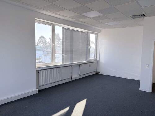 Büro mit Teppichboden - Büro zur Miete in Delmenhorst
