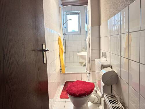 Badezimmer - Etagenwohnung mit 64,00 m&sup2; in Hamburg zum Kaufen