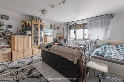 Wohnraum - 1 Zimmer Etagenwohnung zum Kaufen in Linkenheim-Hochstetten