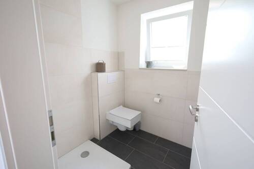 Gewerbeeinheit - Badezimmer - 