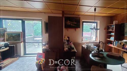 großes Wohnzimmer - Einfamilienhaus mit 120,00 m² in Dresden zum Kaufen