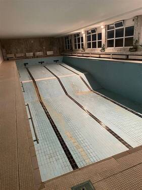 Schwimmbad - 