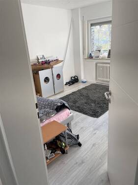 Zimmer 2 - 