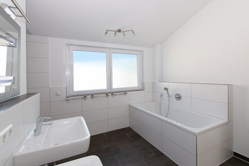 Bad Dachgeschoss (1) - 