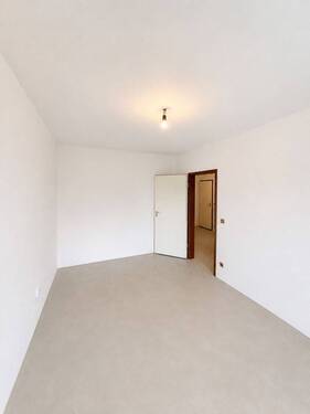 Zimmer 2 - 