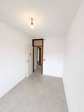 Zimmer 3 - 