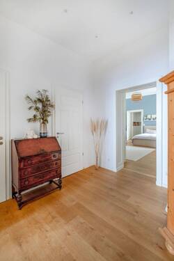 Flur - Etagenwohnung mit 113,00 m&sup2; in Berlin zum Kaufen
