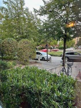 Blick nach Draußen.jpg - Etagenwohnung mit 74,00 m² in Berlin zum Kaufen