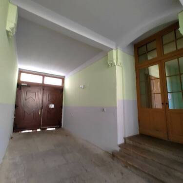 Hauseingang 02 - 2 Zimmer Etagenwohnung in Görlitz