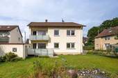 Außenansicht.jpg - 6 Zimmer Mehrfamilienhaus, Wohnhaus zum Kaufen in Neusäß