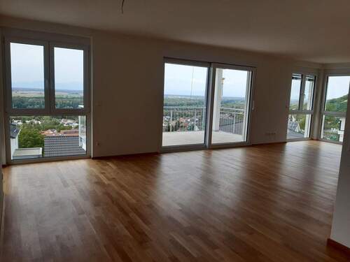 Wohnzimmer - 5 Zimmer Einfamilienhaus zur Miete in Bad Bellingen