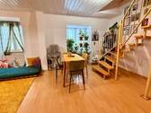 Essbereich mit Treppenaufgang, 3.OG.jpeg - 3 Zimmer Etagenwohnung in Nürnberg