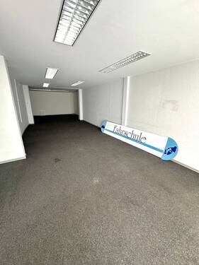 Ladenlokal rechts - 