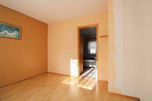 Schlafzimmer 1. OG Ansicht 01 - 