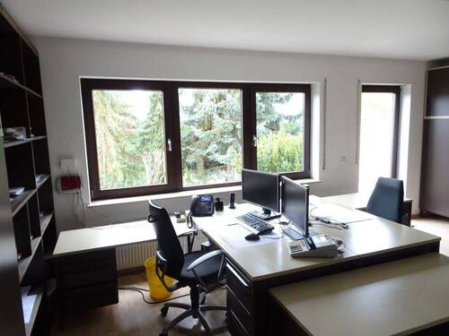 Wohnzimmer1 (Büro) EG - 5 Zimmer Doppelhaushälfte in Herzogenaurach