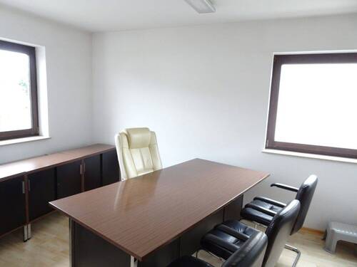 Zimmer (Büro) OG - 