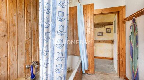 1. OG Badezimmer 1 2 - 