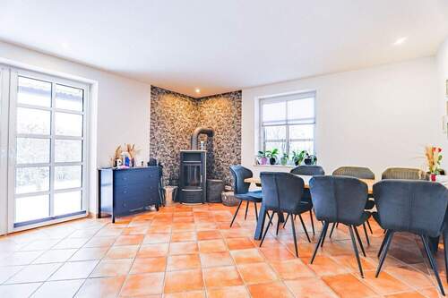 Wohn- und Esszimmer II Ansicht II - 