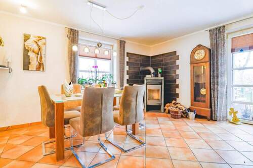 Wohn- und Esszimmer I Ansicht I - 