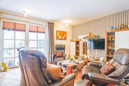 Wohn- und Esszimmer I Ansicht II - 