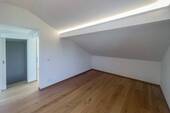 Schlafzimmer 3 ( DG ) - 