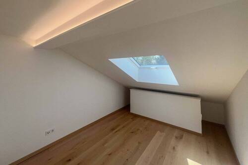 Schlafzimmer 4 ( DG ) - 