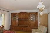 Wohnzimmer m. Schrank - Etagenwohnung mit 93,00 m² in Neidenfels zum Kaufen