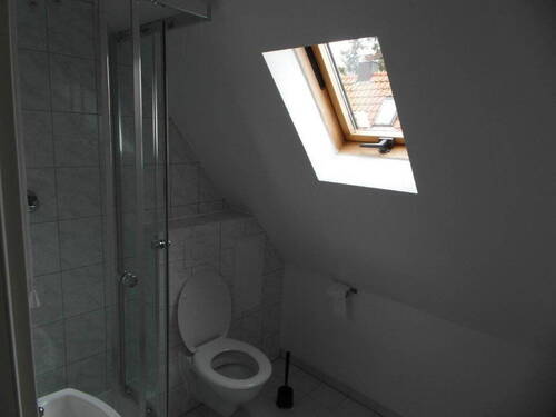 Dusch Bad - 1 Zimmer Mehrfamilienhaus, Wohnhaus in Böblingen Dagersheim