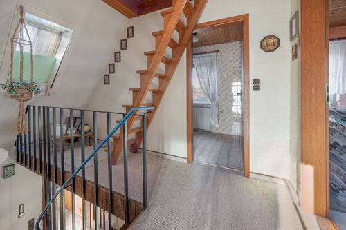 Treppe in den Spitzboden - 